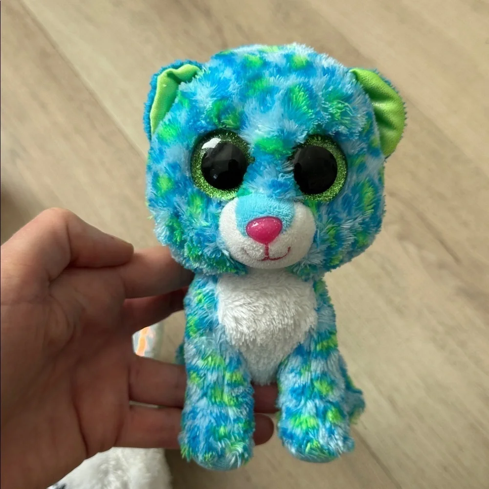 TY plushies 💙